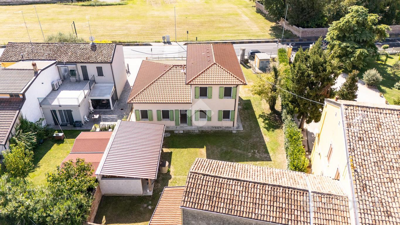 Casa – Quistello, Carossa - Altro