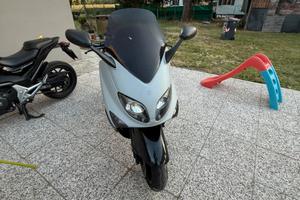 TMAX 500