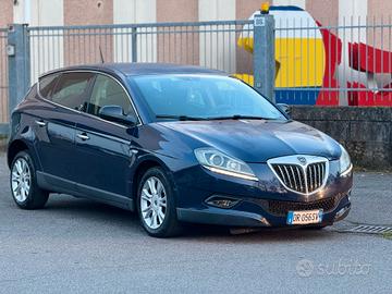 Lancia delta
Benzina  