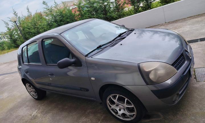 Renault clio