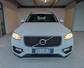 VOLVO XC90 D5 AWD Geartronic Kinetic // PELLE +