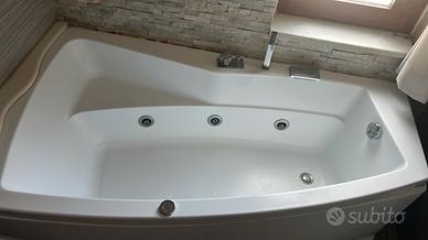 Vasca idromassaggio