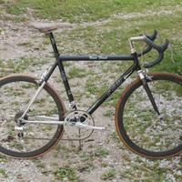 Bici da corsa FRM Race Flash 26"