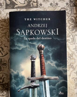LIBRO “LA SPADA DEL DESTINO” - THE WITCHER