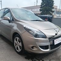 Renault Megane Scenic 1.5 dci - 7 Posti - 2010