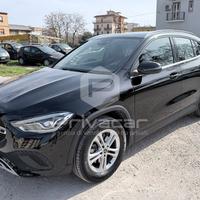MERCEDES GLA 180 d Automatic Business