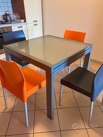 Tavolo allungabile vetro