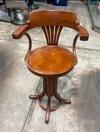 Sedia per bimbi da barbiere vintage