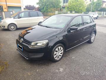 VOLKSWAGEN Polo 5ª serie - 2012 [neopatentati]