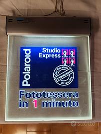 Insegna Pubblicitaria Luminosa Polaroid Fototesser