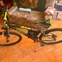 Mountain bike Vulcan 27.5" cambio
Shimano - ottime