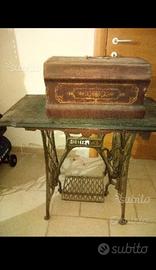 Macchina da cucire antica