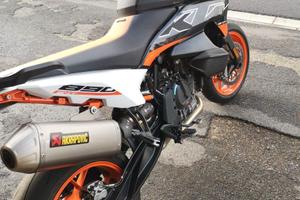 KTM 890 SMT + Akrapovic & Powerparts