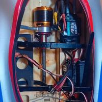 Motoscafo radiocomandato