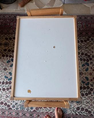 Tavolo Ikea con due sedie per bambini