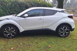 Toyota CHR 1800