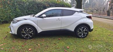 Toyota CHR 1800