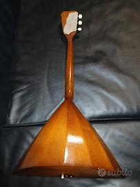 strumento a corde ballalaica 