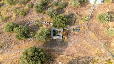 Marina di Camerota: piccolo rudere