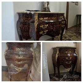 Commode in stile Luigi XV con 2 comodini 