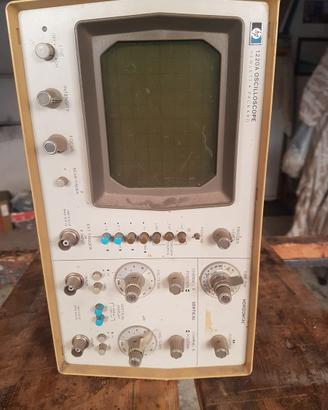 Oscilloscopio HP1220A