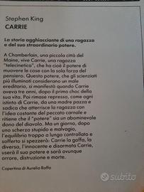 Libro di Stephen King "Carrie"