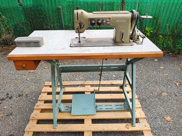 Macchina da cucire Necchi 720-100