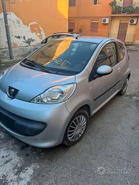 peugeot 107 (2006)