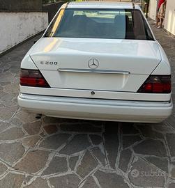 Mercedes E200 benzina