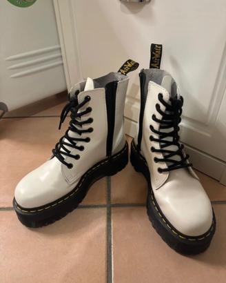 Dr Martens bianche