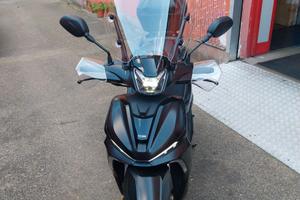 VOGE SFIDA SR16 125 / 200 EURO 2790.00