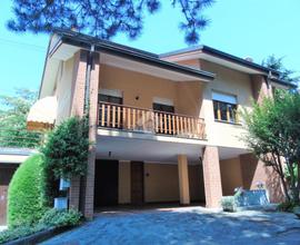 VILLA A SCHIERA A CASTAGNETO PO