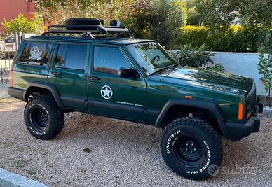 Jeep cherokee xj sport 2.5 116 cv 4x4