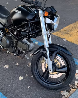 Ducati 600 monster