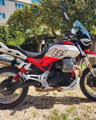 Moto Guzzi V85 TT 2025 euro5+