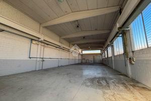 CAPANNONE A CAVENAGO DI BRIANZA