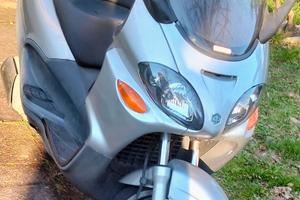 Scooter piaggio x9 