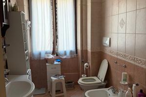 In via Turco appartamento di 160mq semiarredato