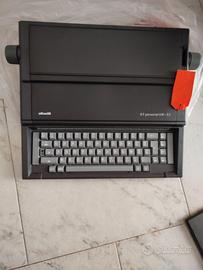 Macchina da scrivere Olivetti