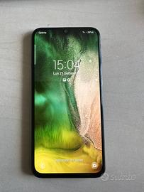 Samsung A40 4GB RAM 64 GB ROM