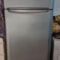  frigorifero indesit grigio