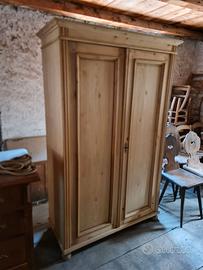 vecchio armadio
