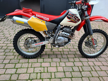 Moto HONDA XR 250 R