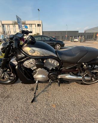 Harley-Davidson V-Road