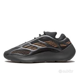 Adidas Yeezy 700 n.48 nuove originali