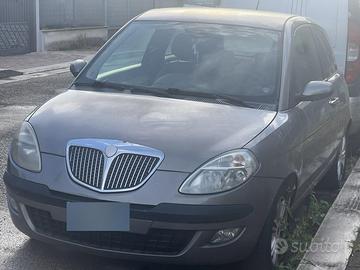 Lancia y 1.2 benzina 2003