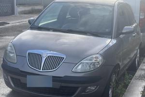 Lancia y 1.2 benzina 2003