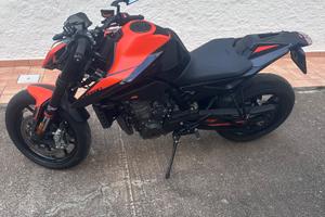 Ktm Duke 890