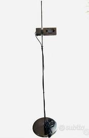 Piantana Aton Artemide Des. E. Gismondi Anni ’80