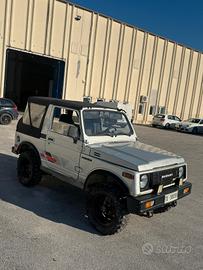 Suzuki samurai sj413